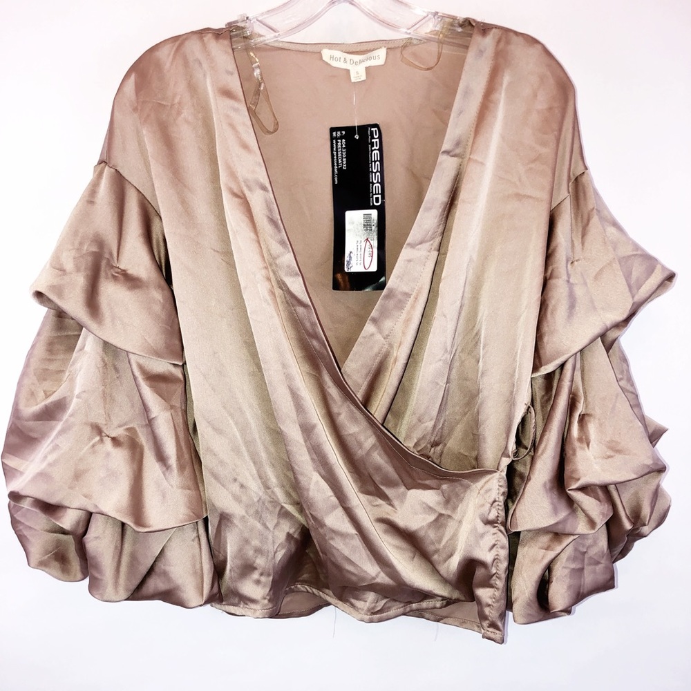 Hot & Delicious bubble sleeve blouse